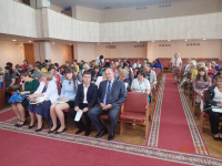 В Гагаринском районе поздравили учителей с профессиональным праздником.