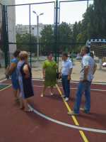 В Гагаринском районе построено еще одно многофункциональное спортивное поле на ул. Фадеева, 19