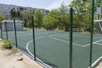 В Гагаринском районе открыли современную спортивную площадку