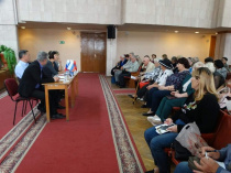 В Гагаринском районе на встрече с ветеранами и пенсионерами обсудили льготный проезд и единую городскую карту