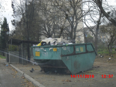 В Гагаринском районе проводится объезд на предмет проверки санитарного состояния контейнерных площадок и придомовых территорий